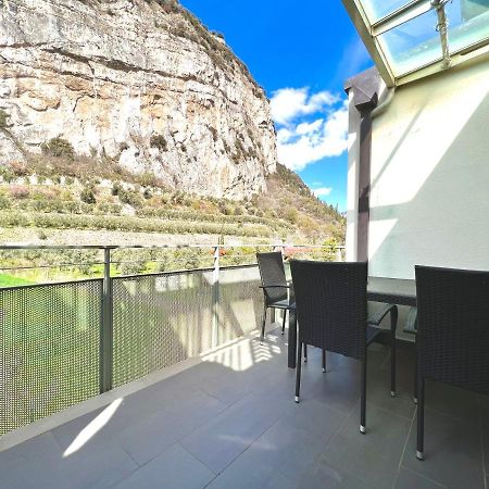 Apartment Gardabebo Torbole Sul Garda Exteriör bild