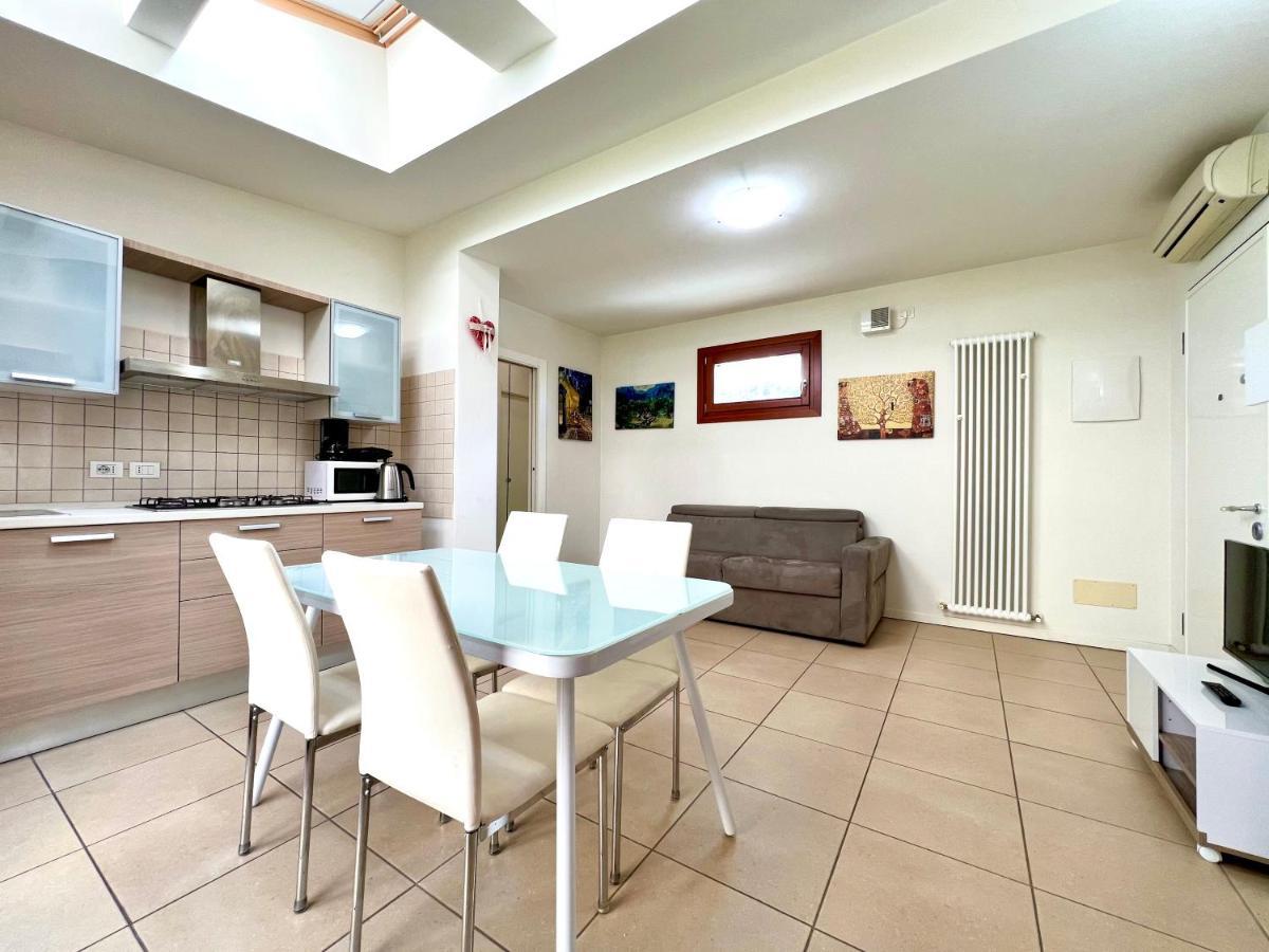 Apartment Gardabebo Torbole Sul Garda Exteriör bild
