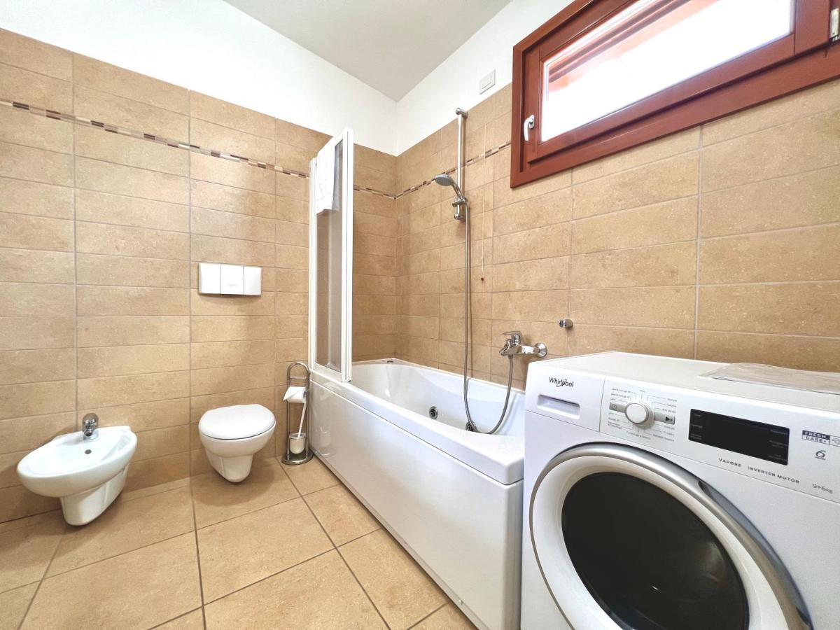 Apartment Gardabebo Torbole Sul Garda Exteriör bild