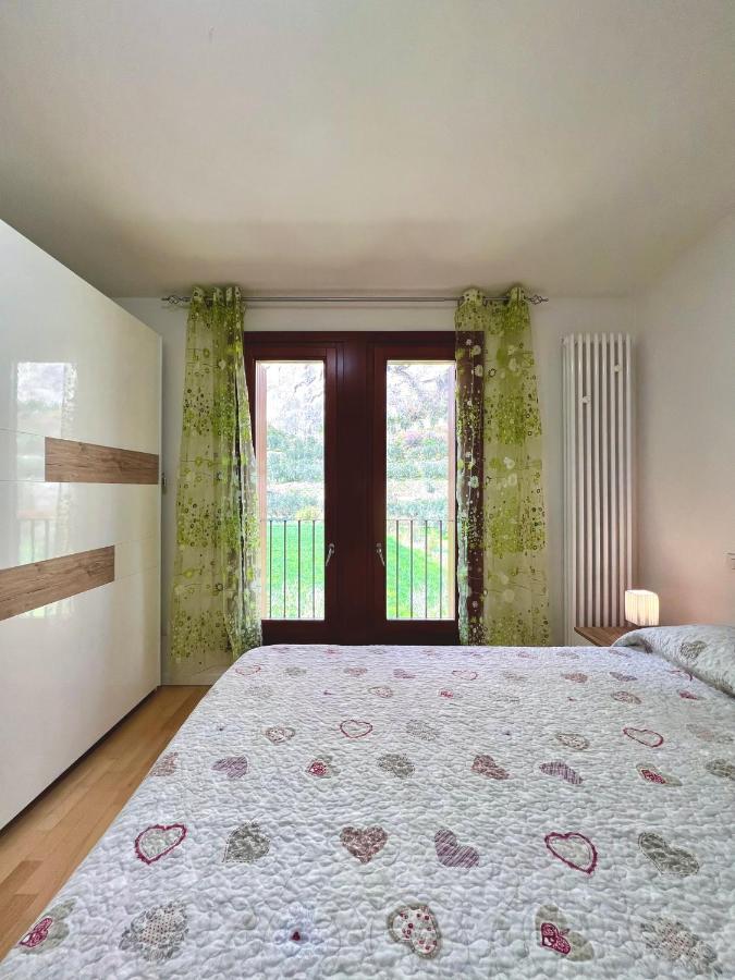 Apartment Gardabebo Torbole Sul Garda Exteriör bild