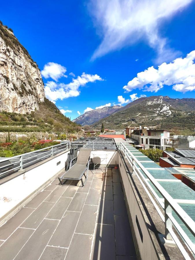 Apartment Gardabebo Torbole Sul Garda Exteriör bild