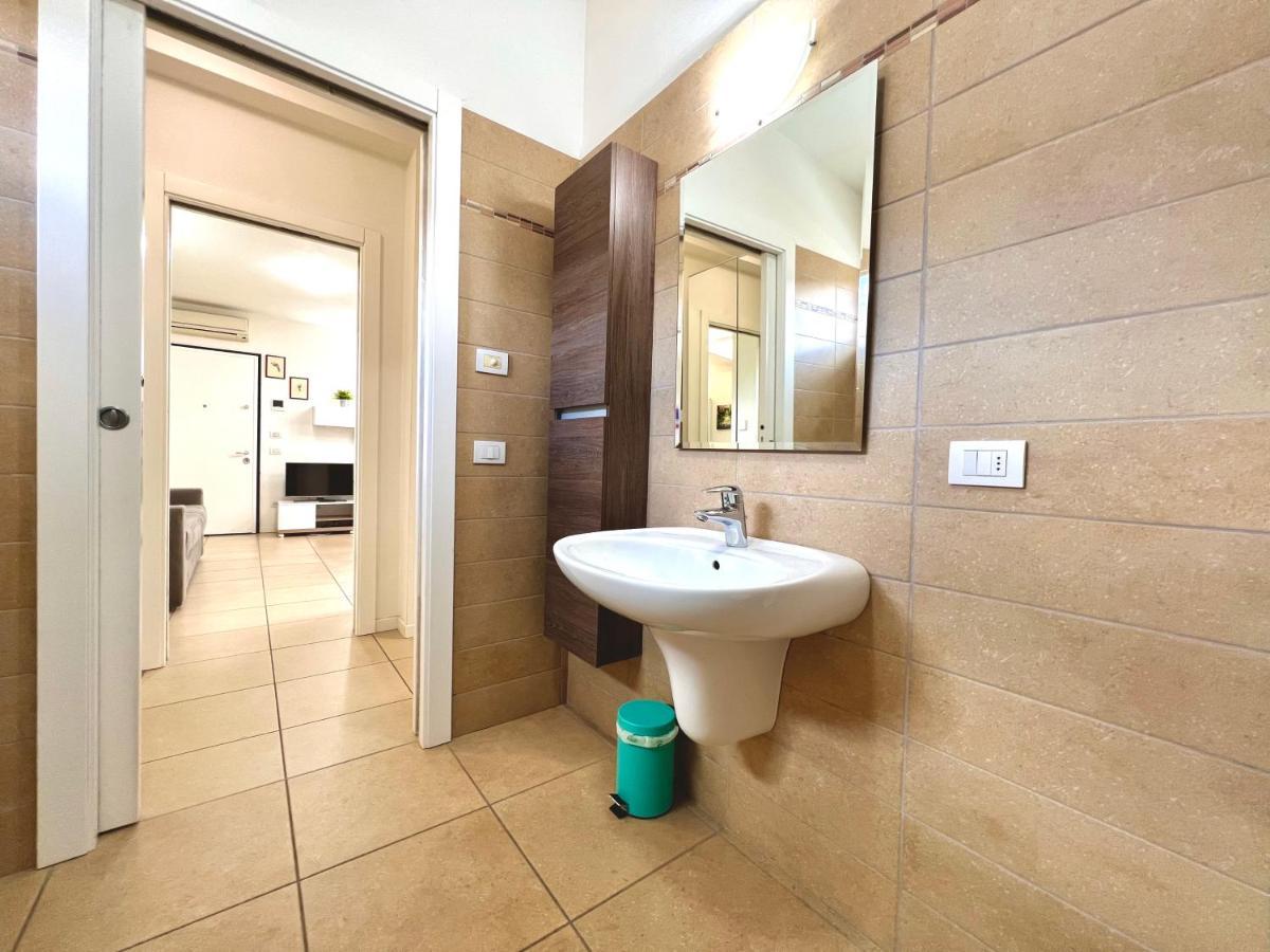 Apartment Gardabebo Torbole Sul Garda Exteriör bild