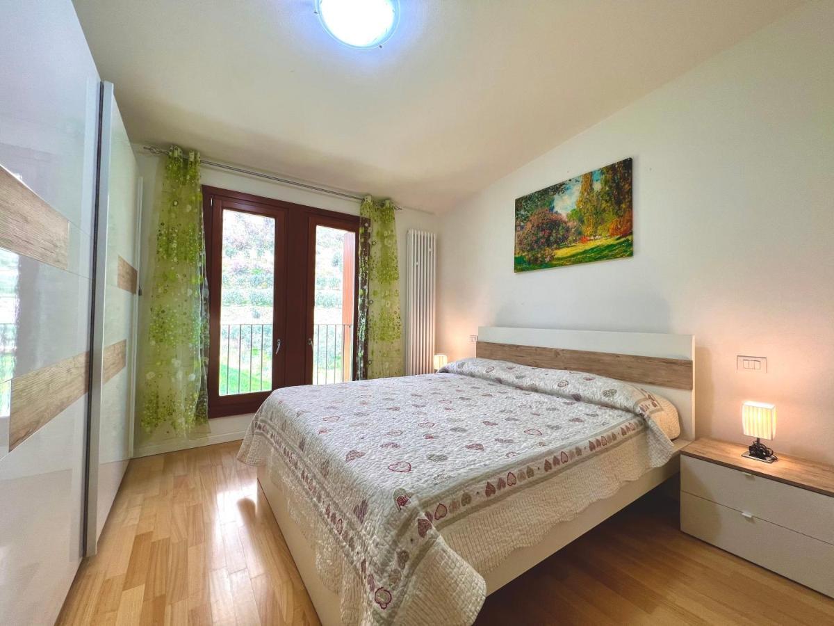 Apartment Gardabebo Torbole Sul Garda Exteriör bild