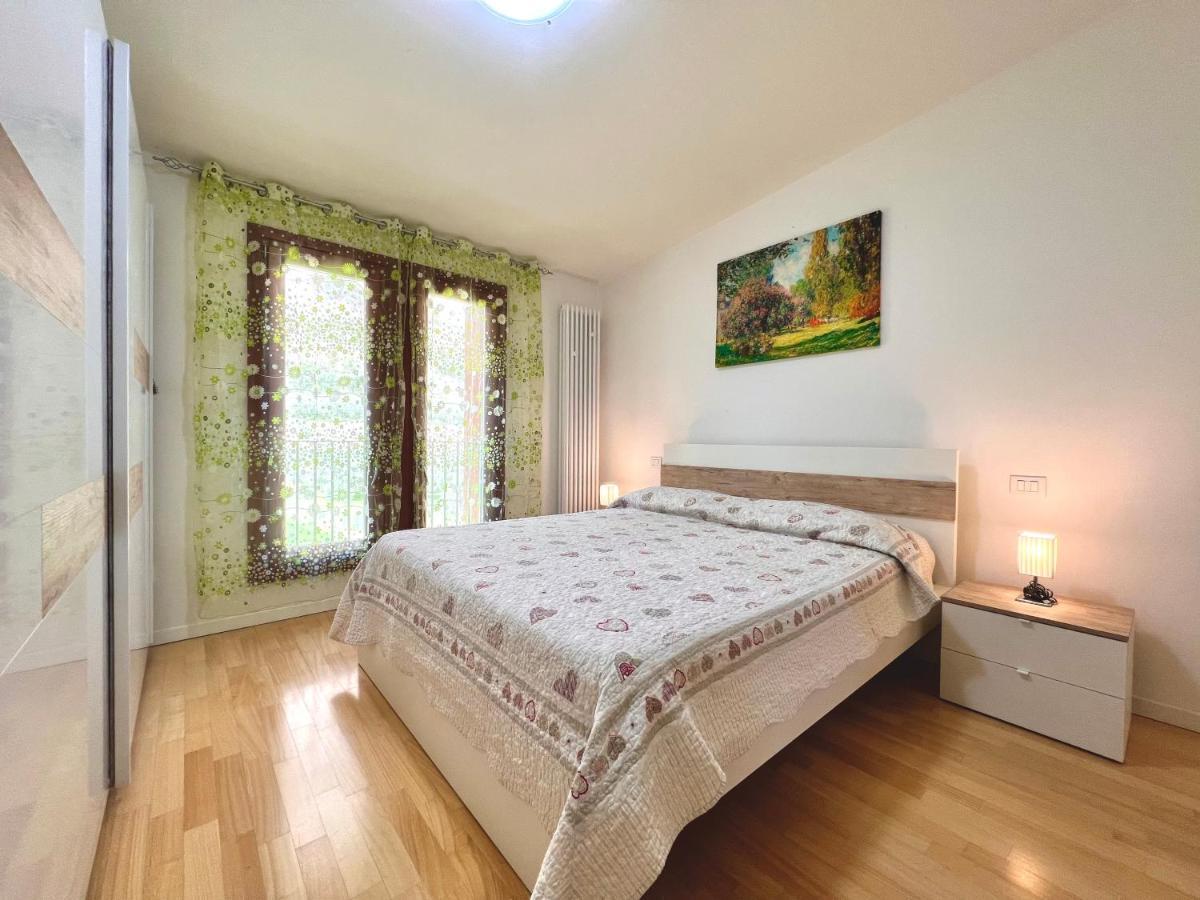 Apartment Gardabebo Torbole Sul Garda Exteriör bild