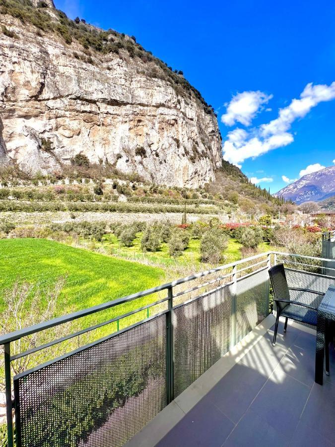 Apartment Gardabebo Torbole Sul Garda Exteriör bild